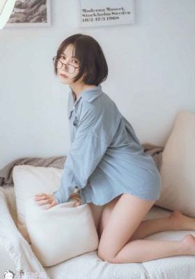 欧美草帽男_1080P高清视频播放